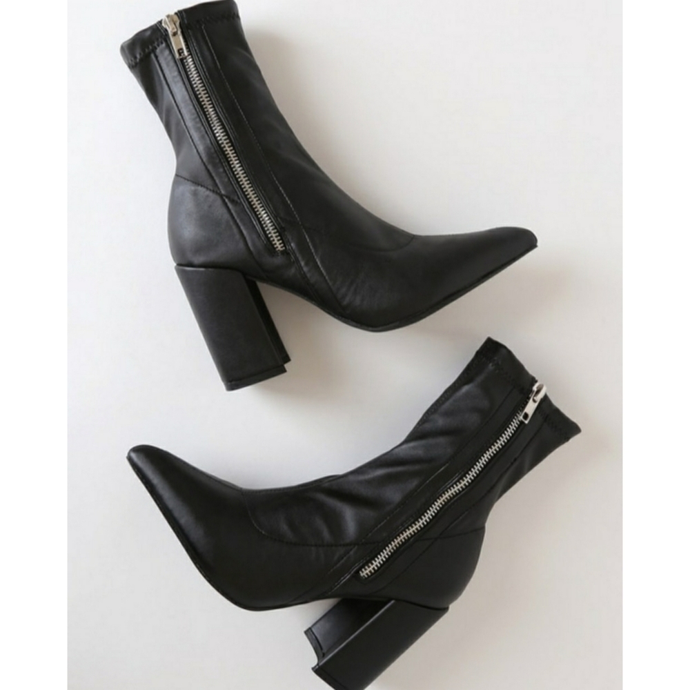 𝙇𝙖𝙨𝙩 𝙎𝙞𝙯 6 🖤Pointed-Toe Sock High Heel B